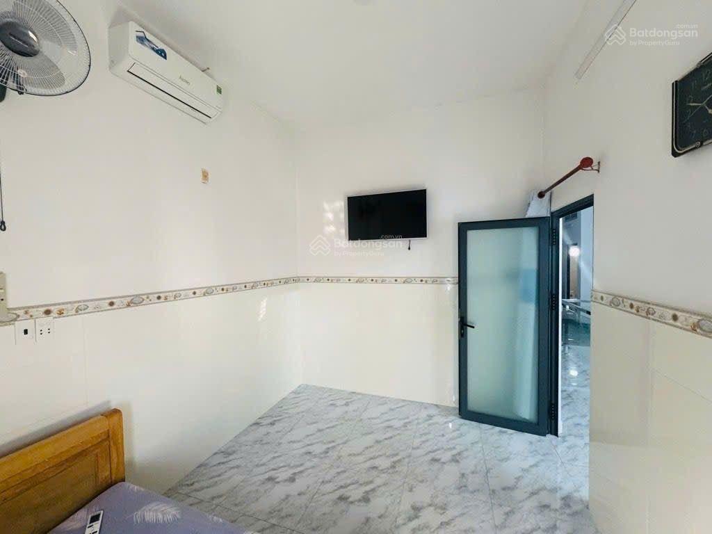 Bán nhà mặt tiền vị trí đẹp hiếm nhà bán