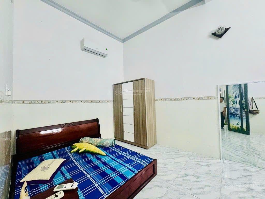 Bán nhà mặt tiền vị trí đẹp hiếm nhà bán