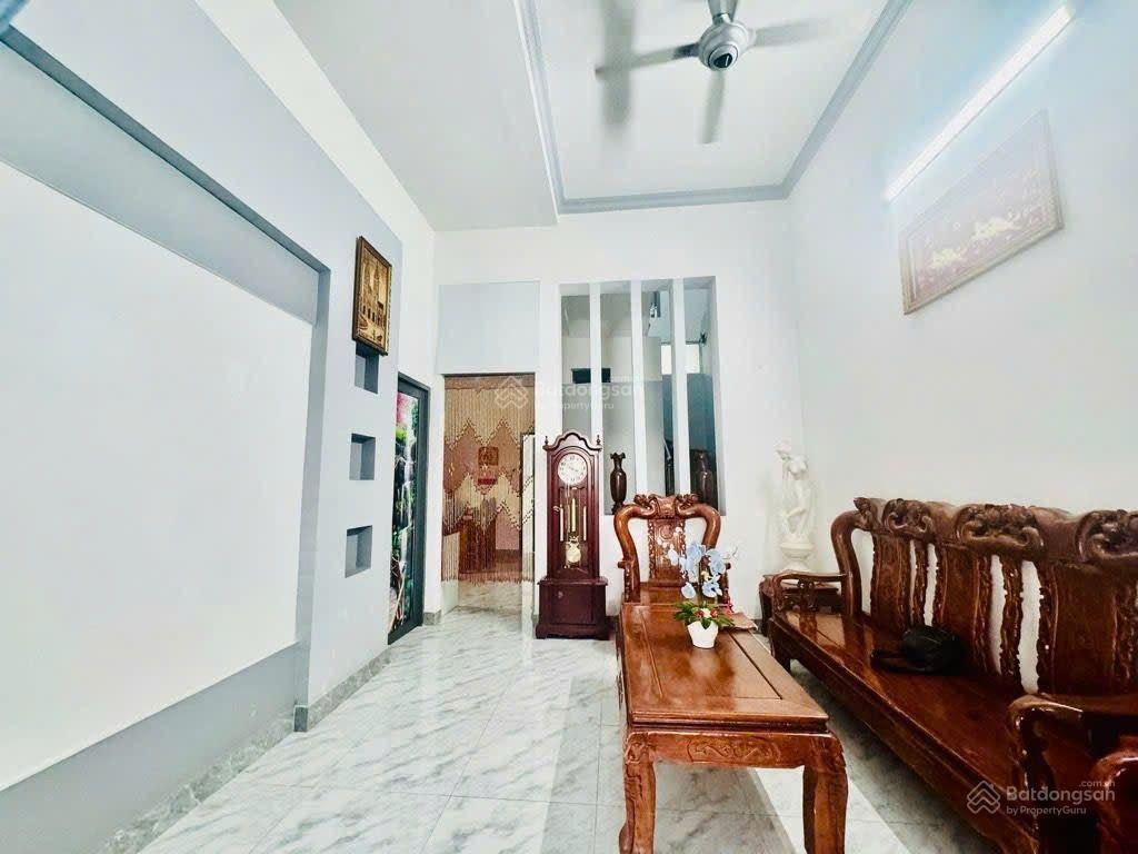 Bán nhà mặt tiền vị trí đẹp hiếm nhà bán