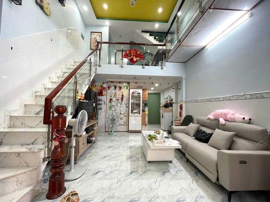 Nhà đẹp phước long a gần xa lộ hà nội