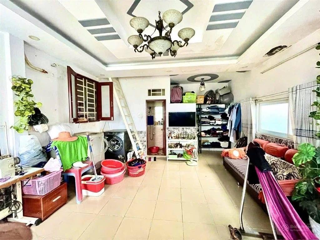 Nhanh thì còn đường 9m nhà xây kiên cố chắc chắn