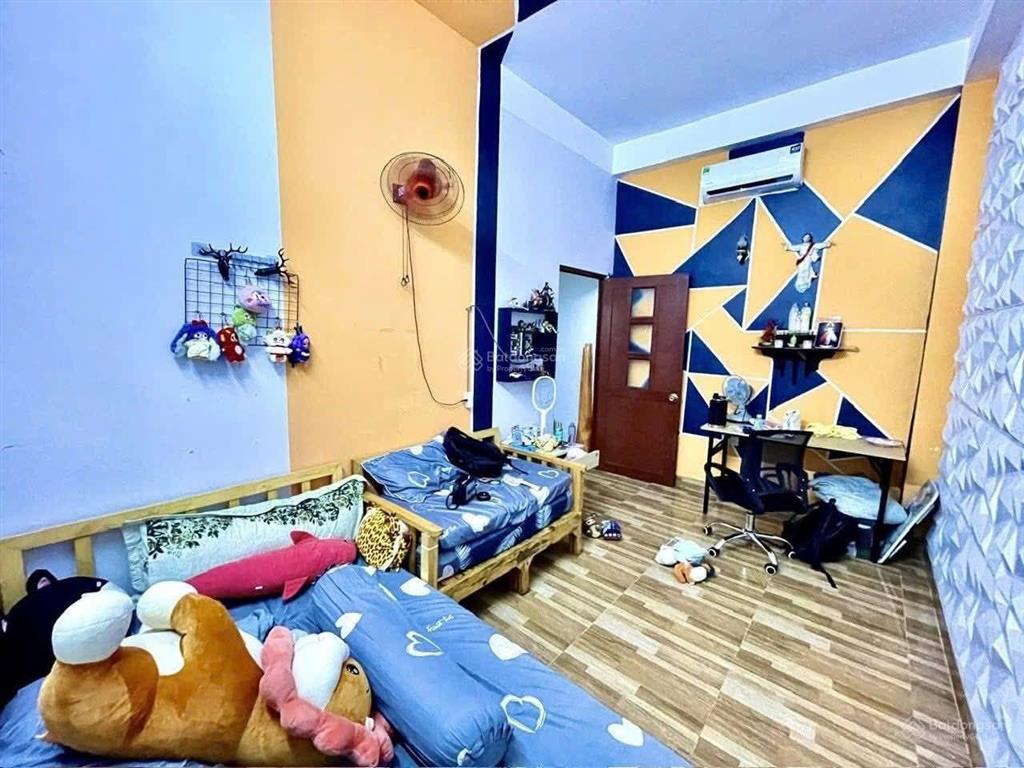 Nhanh thì còn đường 9m nhà xây kiên cố chắc chắn