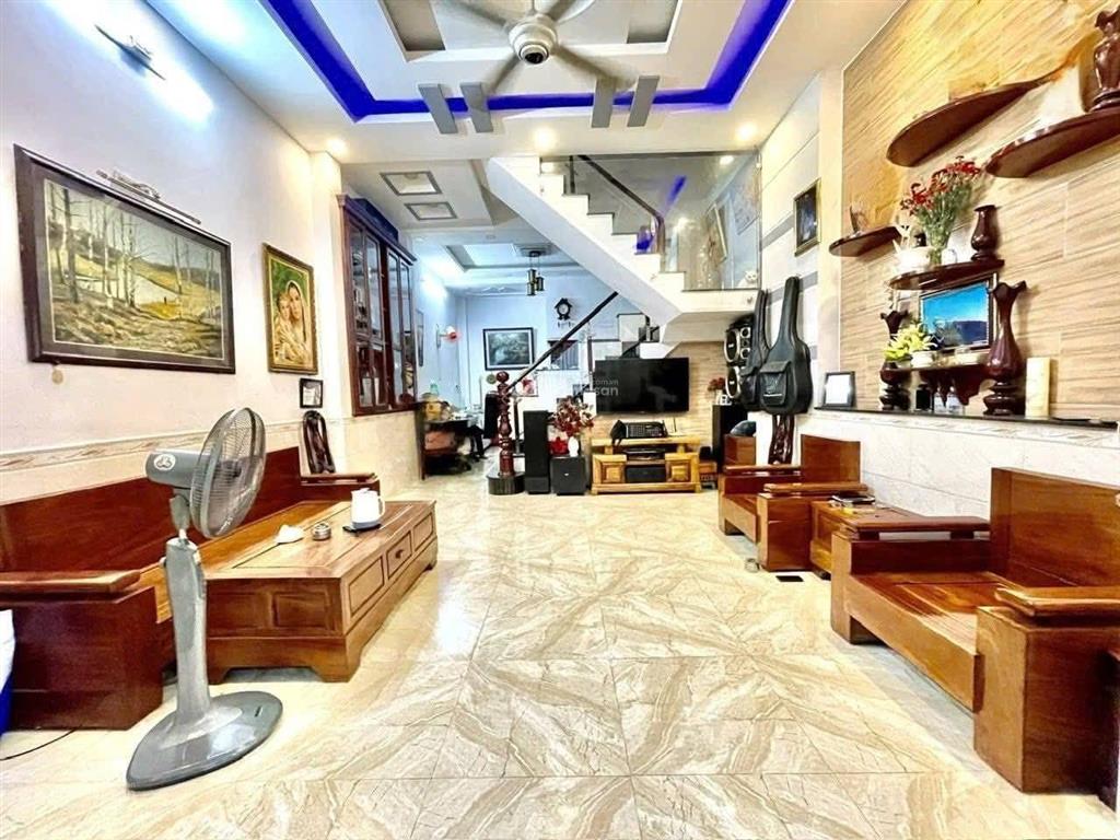 Nhanh thì còn đường 9m nhà xây kiên cố chắc chắn