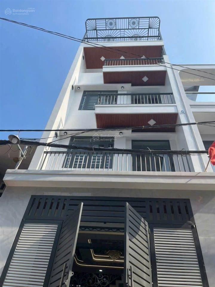 Bán nhà 4pn,sân thượng,giếng trời,hẻm xe hơinhỉnh 5tỉ