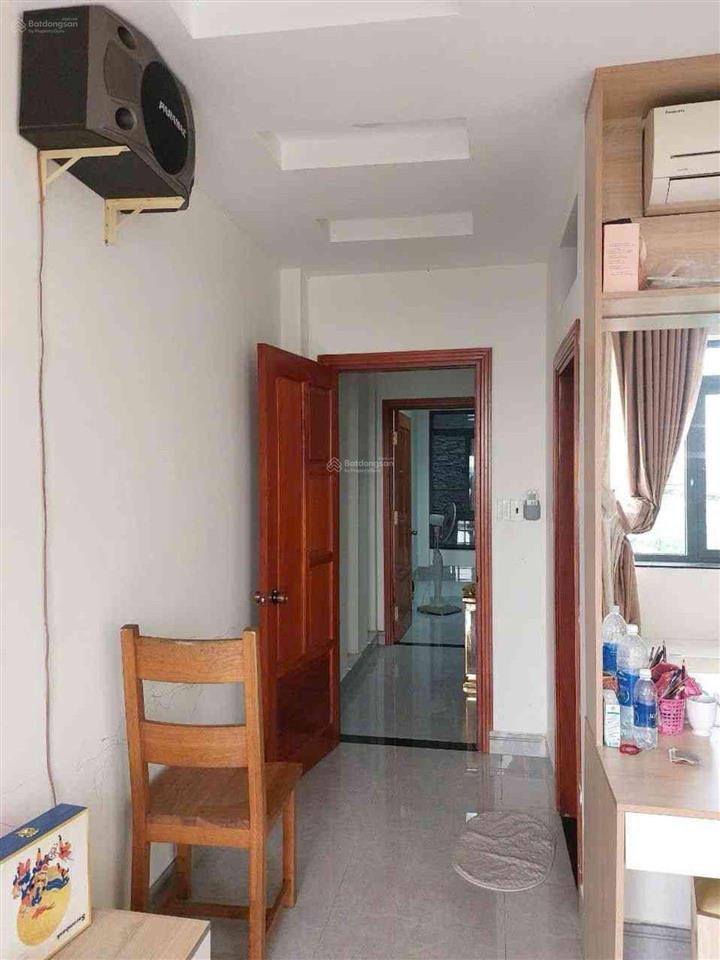 Rẻ vô địch ngang 5mhẻm xe hơi thông