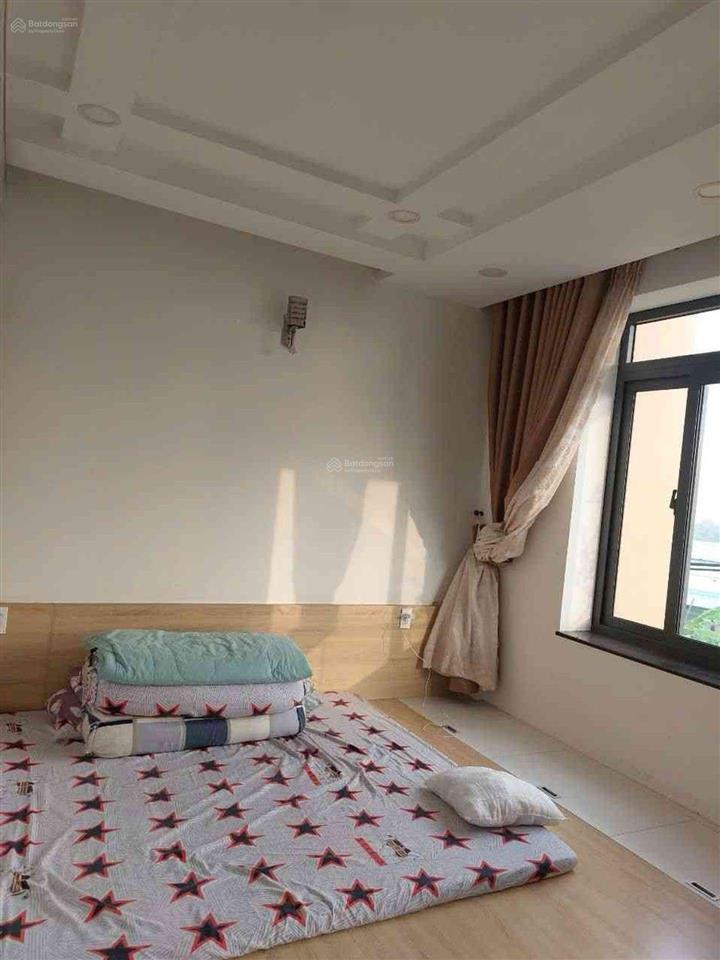 Rẻ vô địch ngang 5mhẻm xe hơi thông