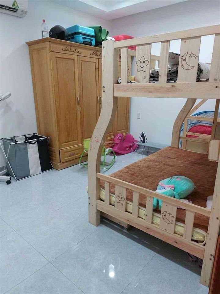 Rẻ vô địch ngang 5mhẻm xe hơi thông