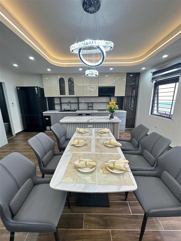 Thái thịnh  6 tầng thang máy  ngõ thẳng tắp  gần ô tô  45m214.8 tỷ
