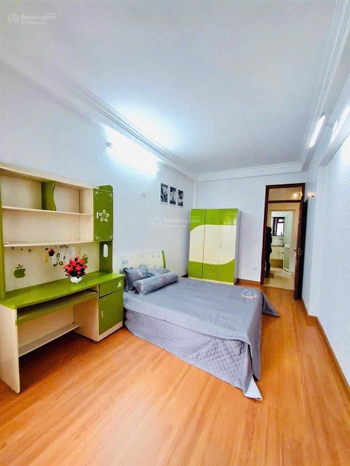 Chính chủ bán nhà 5 tầng, diện tích 30m², phố vĩnh hưng  hoàng mai