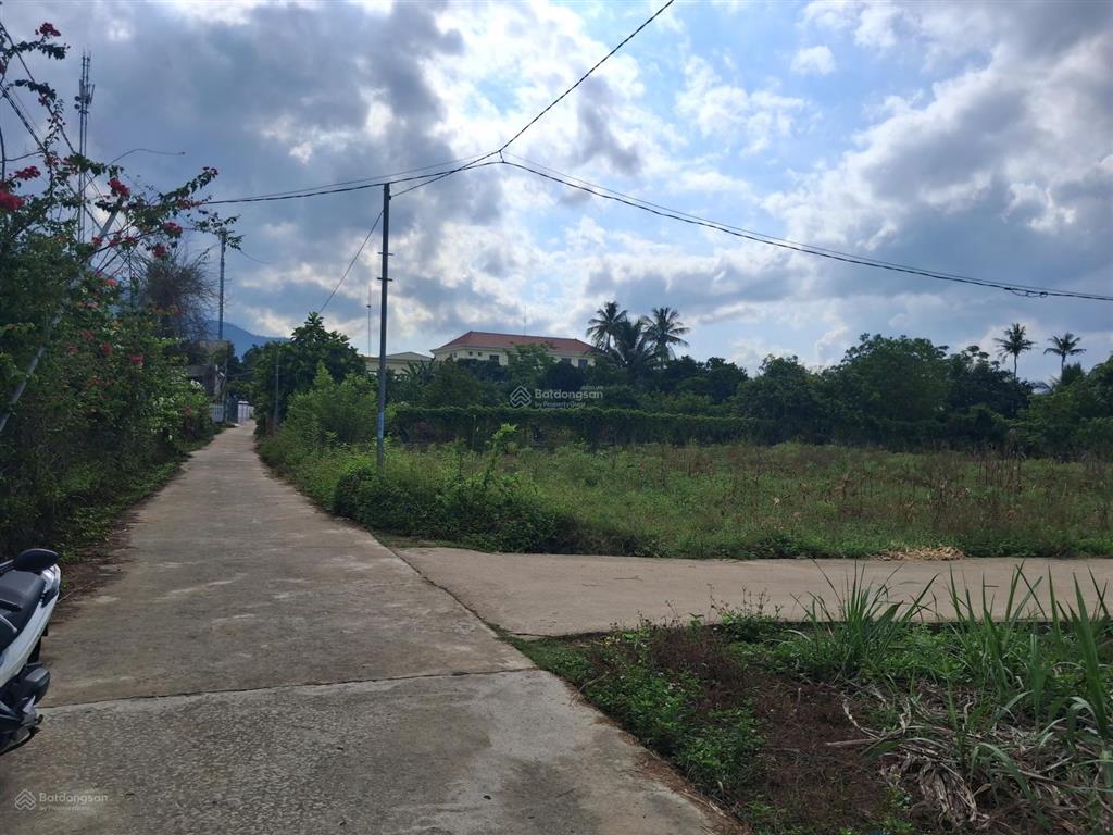 Bán đất xây biệt thự vùng ven nha trang, khí hậu mát mẻ.