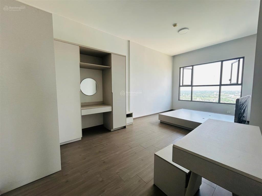 Bán căn 114m2 view công viên tầng đẹp + giá 4.640 tỷ (102%) sổ hồng sẵn