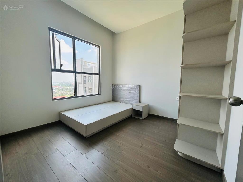 Bán căn 114m2 view công viên tầng đẹp + giá 4.640 tỷ (102%) sổ hồng sẵn