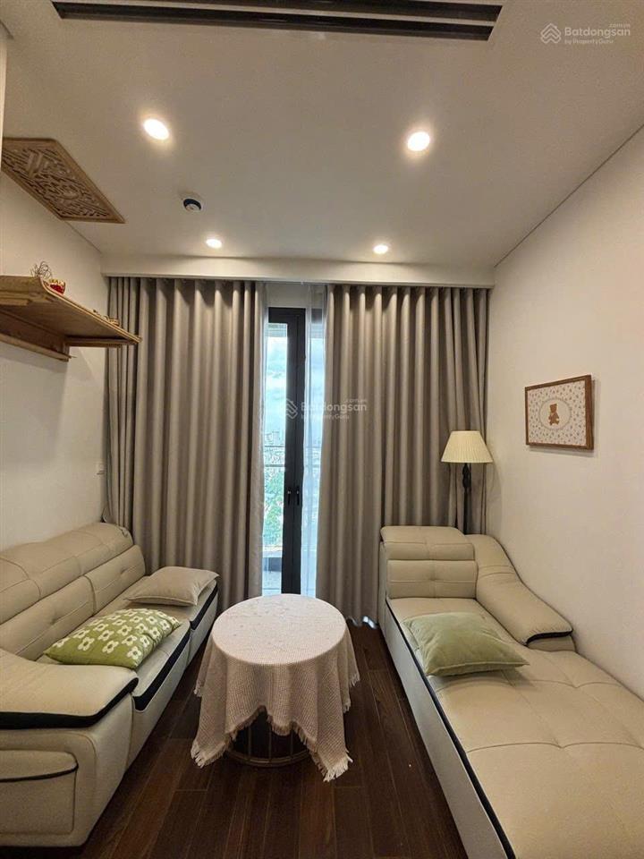 Cho thuê căn hộ 2pn2vs full đồ vinhomes smart city