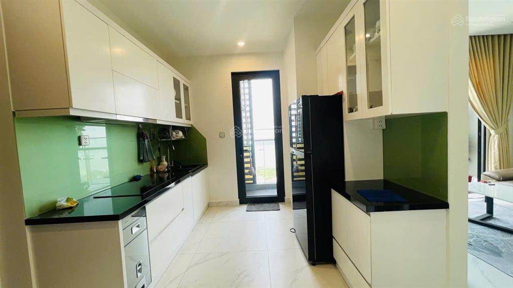 Cần cho thuê căn 3 pn 92 m2 the beverly solary