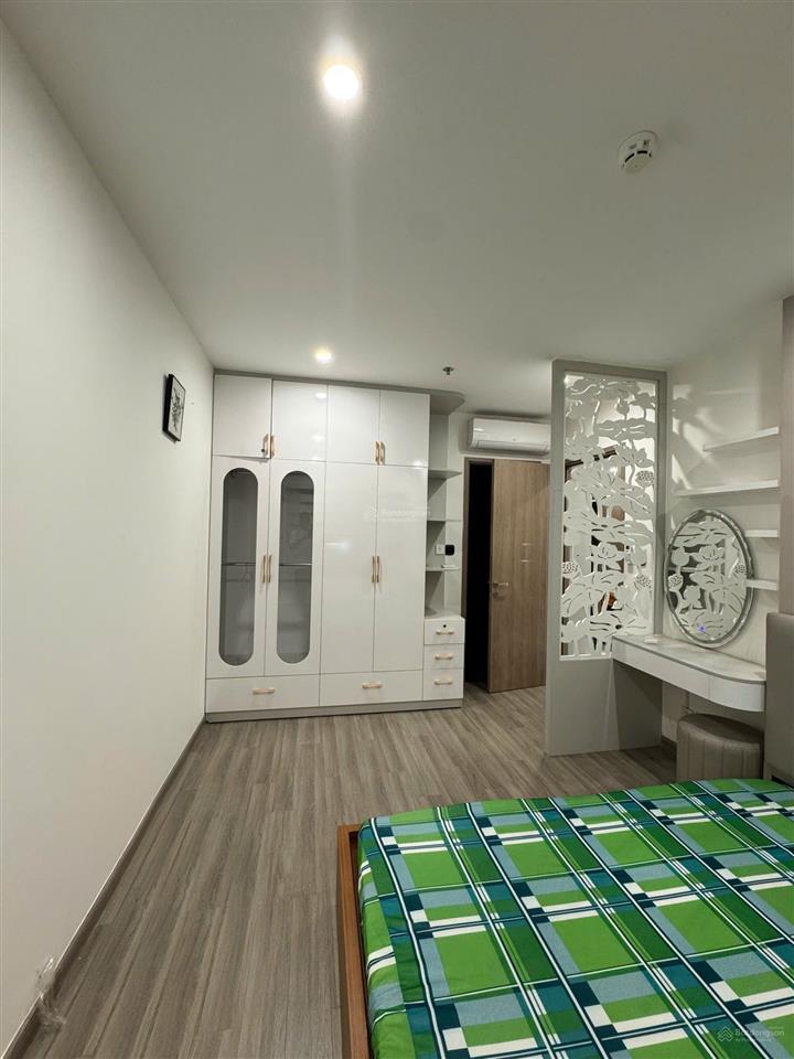 Cần cho thuê căn 3 pn 92 m2 the beverly solary