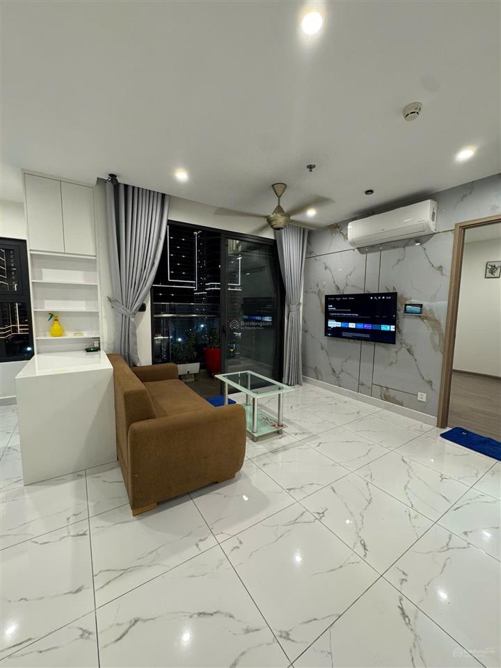 Cần cho thuê căn 3 pn 92 m2 the beverly solary