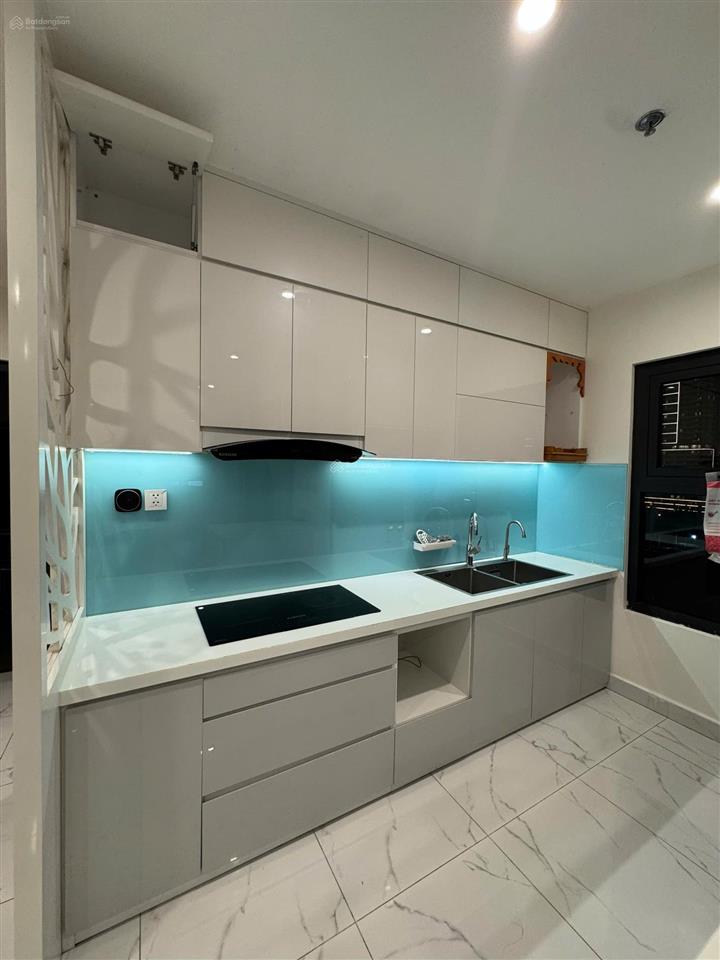 Cần cho thuê căn 3 pn 92 m2 the beverly solary