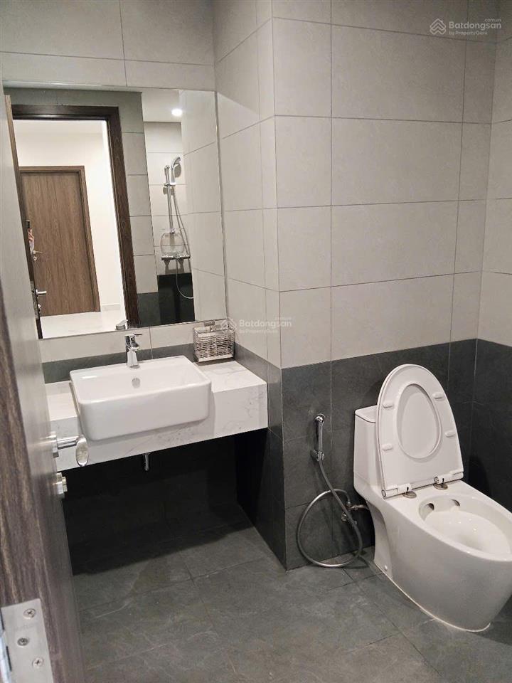 Cần bán căn the beverly 2 pn view sông tầng đẹp chỉ 5.1 tỷ