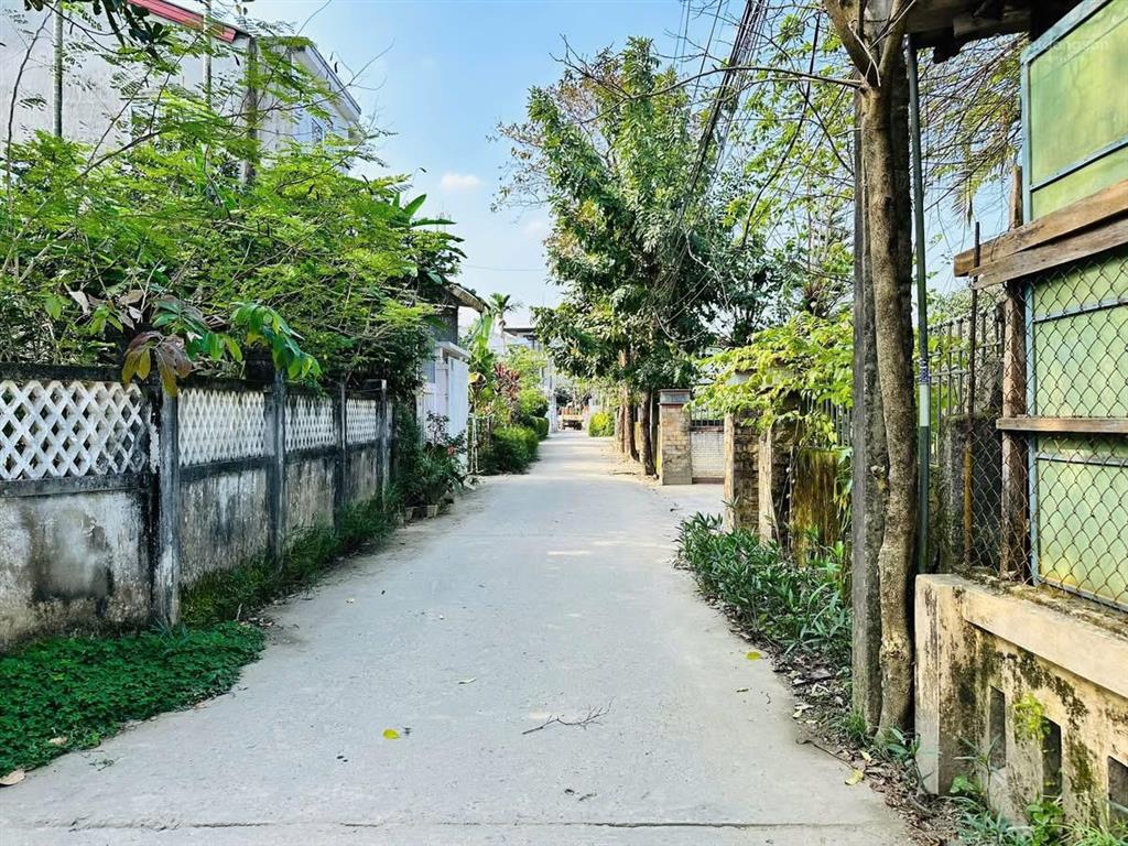 Chính chủ bán đất kèm nhà cấp 4 kiên cố, vị trí song song đường vành đai 3, gần cầu nguyễn hoàng