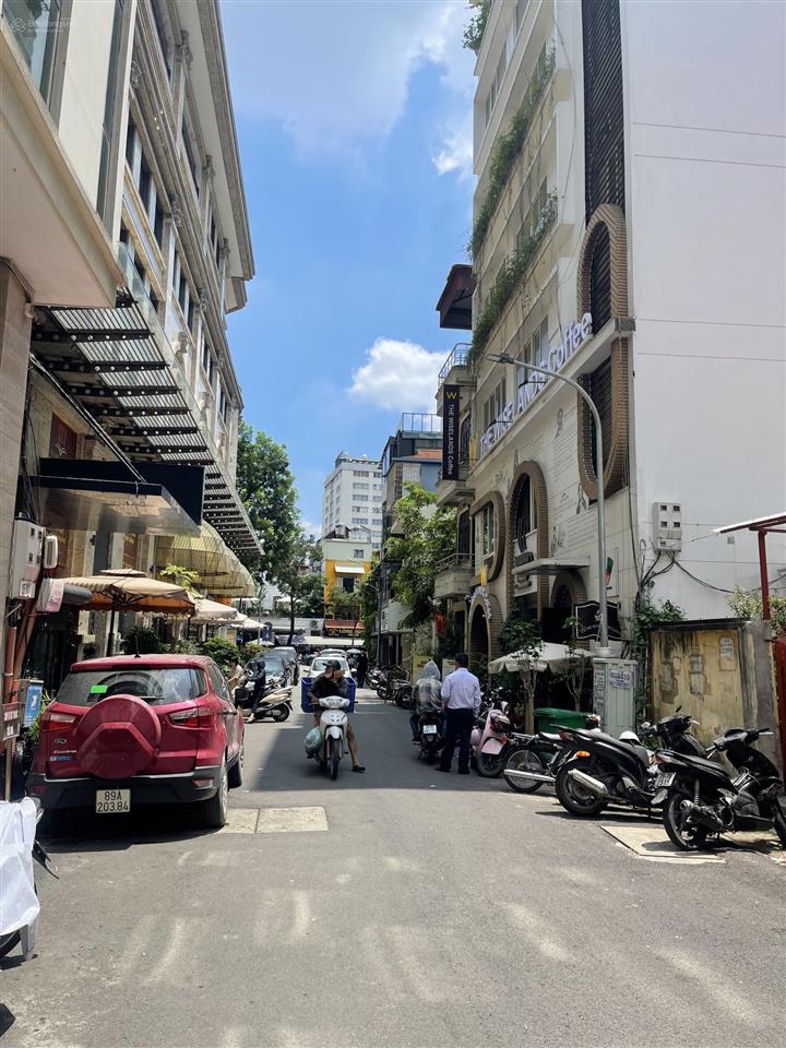 Mp hạ hồi. 499m². mt 15m. hiện trạng đất. sổ full thổ cư. giá hơn 300 tỷ