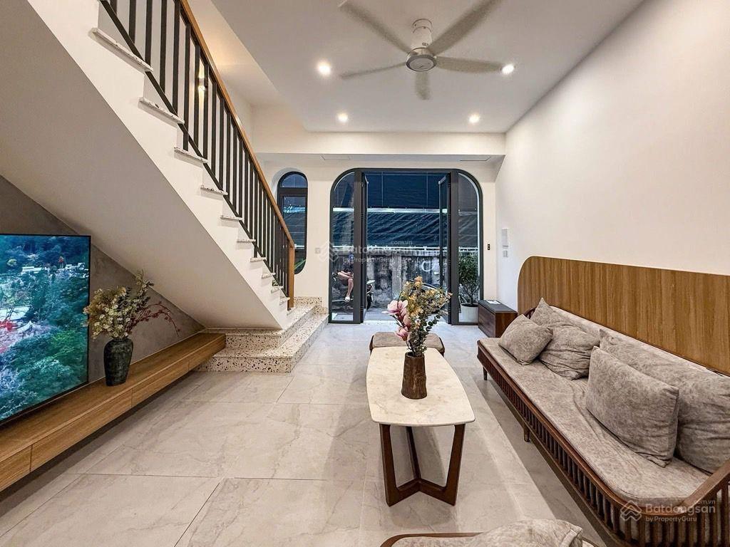 4,5 * 13 cạnh quận 1 toà biệt thự mini 2 mặt tiền kdc đồng bộ.