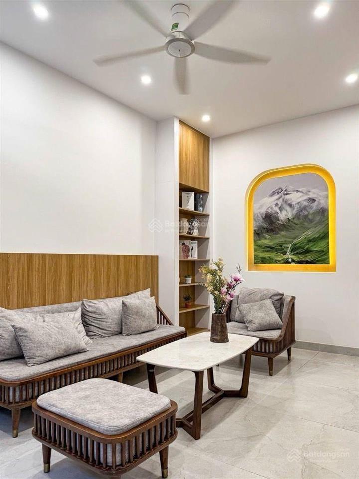 4,5 * 13 cạnh quận 1 toà biệt thự mini 2 mặt tiền kdc đồng bộ.