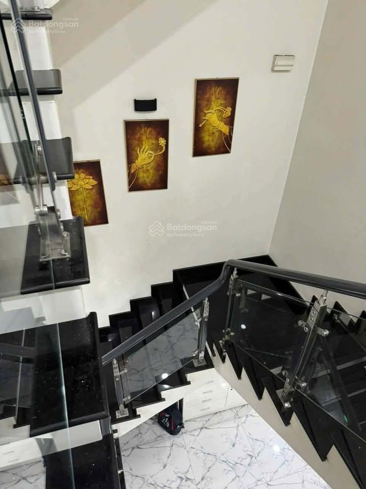 Bán nhà đẹp mặt tiền trịnh quang nghị p7 q8, 5x22m cn 110m2, 5 tầng chỉ nhỉnh 8 tỷ