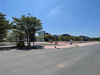 Đất mặt tiền 5x20m hàng xóm phú mỹ hưng  hơn 6 tỷ