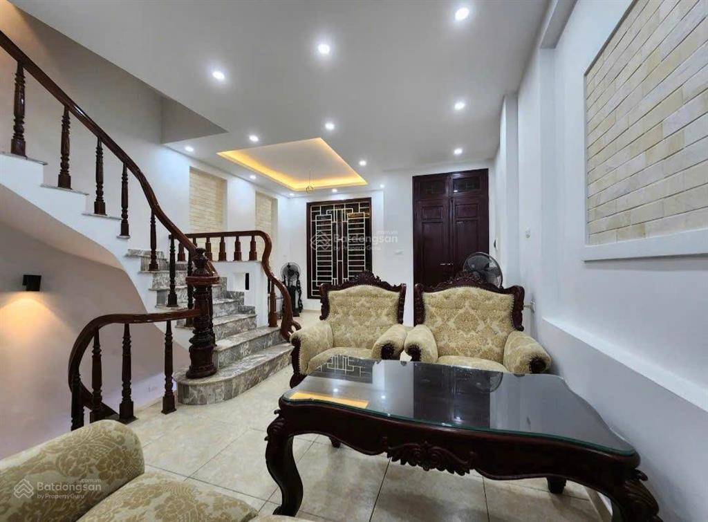 Nhà đẹp như bt phố lương khánh thiện, dt 55 m2, 5 tầng, phân lô ô tô