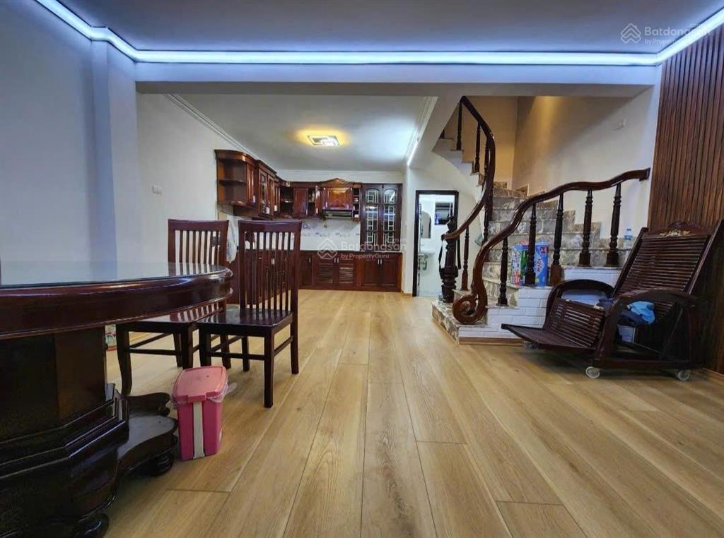 Nhà đẹp như bt phố lương khánh thiện, dt 55 m2, 5 tầng, phân lô ô tô