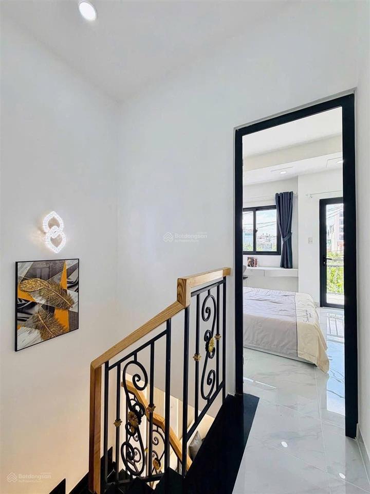 Nhà đẹp ngay mặt tiền cao thắng, quận 10 chỉ hơn 2tỷ gần ngay đường lớn 3/2