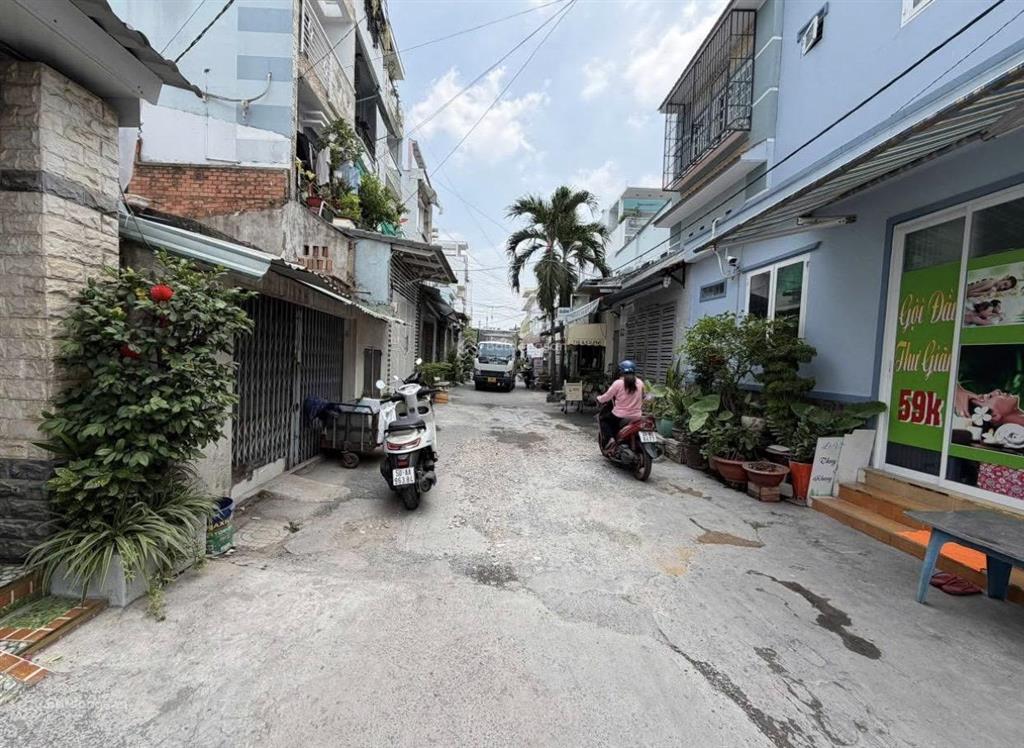 Nhà nát gần mặt tiền đường lương ngọc quyến, q8 chỉ 2' ra đường lớn võ văn kiệt