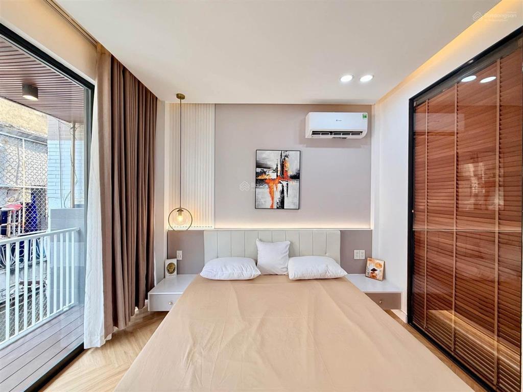 Nhà gần ngay mặt tiền đường xô viết nghệ tĩnh, bình thạnh