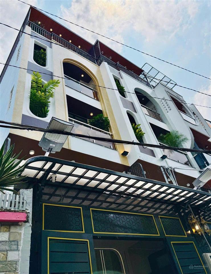 Nhà mới ngay đường trần hưng đạo quận 5