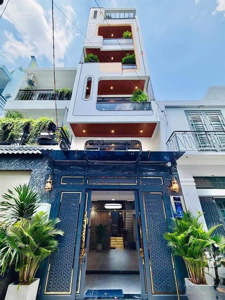 Nhà đẹp hẻm thông lý chính thắng, q3