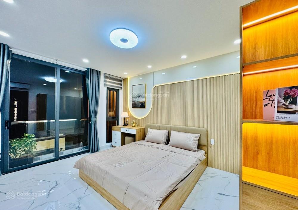 Bán nhà nguyễn gia trí, 6tỷ5, hẻm xe hơi, gần đh hutech, shr