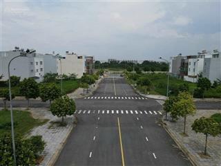 Thanh lý đất nền nằm ngay vị trí vàng 97m2 giá bán chỉ 6.5 tỷ, giá rẻ nhất dự án