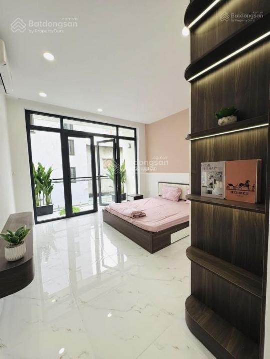 ( 6ty5) có sẵn hợp đồng thuê 20tr/ tháng. bán gấp nhà phan đăng lưu, hxh 5m , shr
