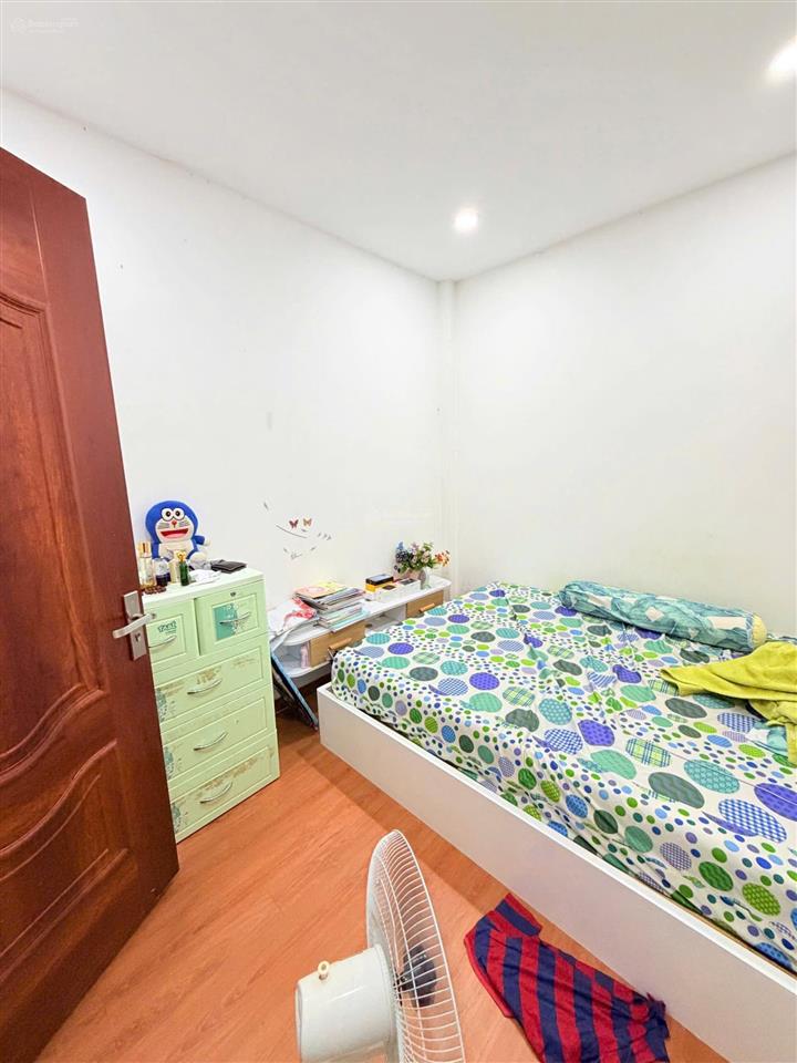 Trung tâm quận 10  tô hiến thành, p13  hẻm xe tải 5m  3 tầng, 3pn  sổ hồng riêng hoàn công đủ
