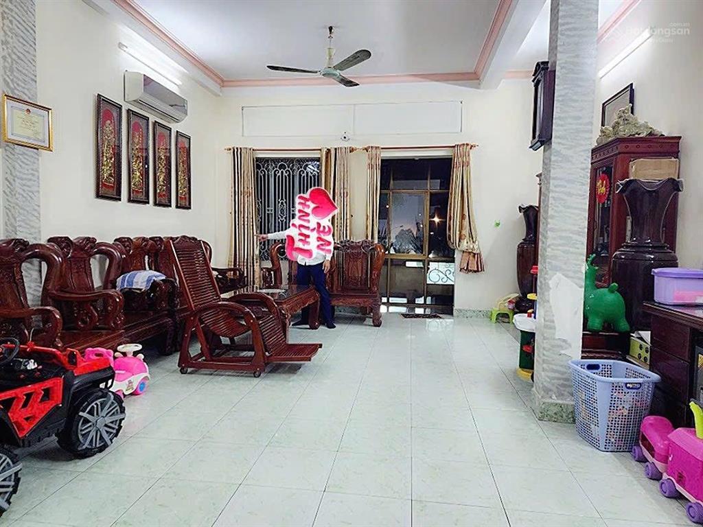 Nhà mặt tiền đường hồng hà  sân bay quốc tế tân sơn nhất, vipdt 220m2 (ngang khủng 10.2 x 21.5)