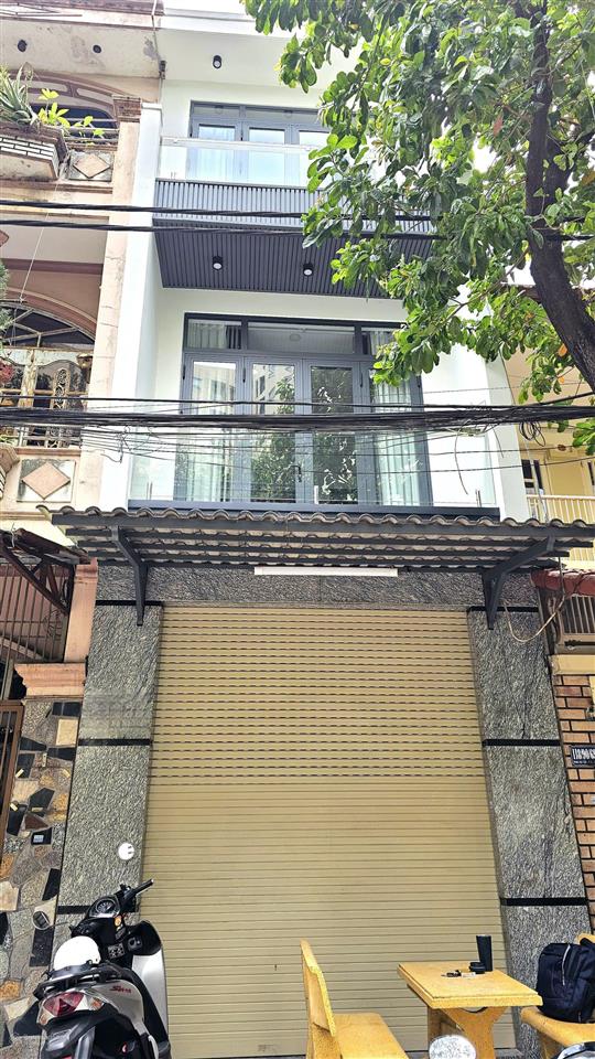 Bán nhà riêng 4pn, 30.8m2, 5,4 tỷ, tại phan huy ích, p 15, q.gò vấp, hcm
