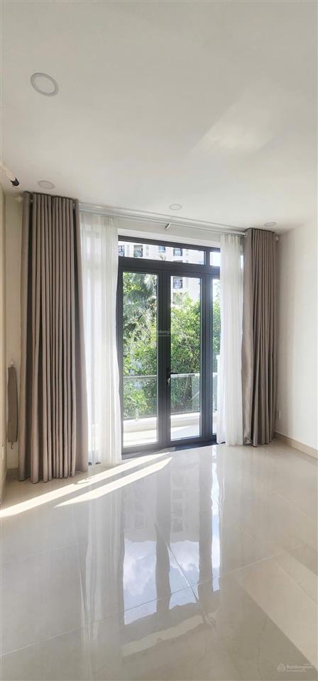 Bán nhà riêng 4pn, 30.8m2, 5,4 tỷ, tại phan huy ích, p 15, q.gò vấp, hcm