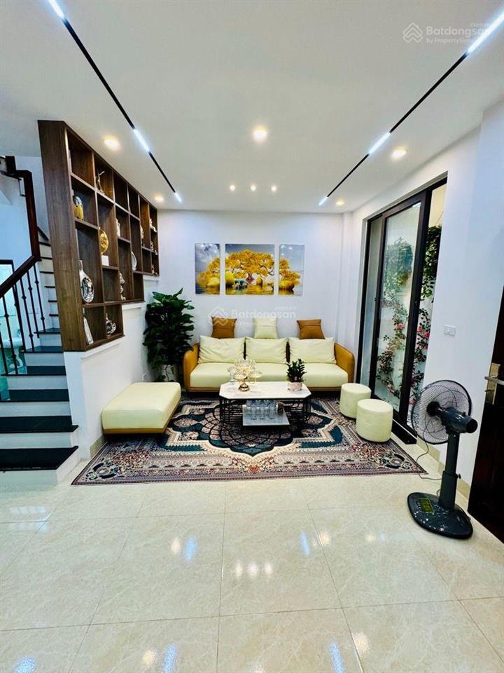 Hàng hiếm. ô tô 45 chỗ đỗ cổng. diện tích 60m2, giá 7 tỷ 68