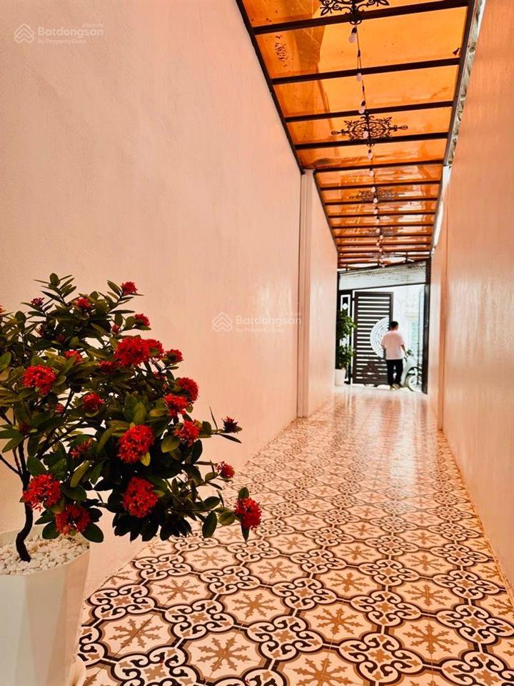 Hàng hiếm. ô tô 45 chỗ đỗ cổng. diện tích 60m2, giá 7 tỷ 68