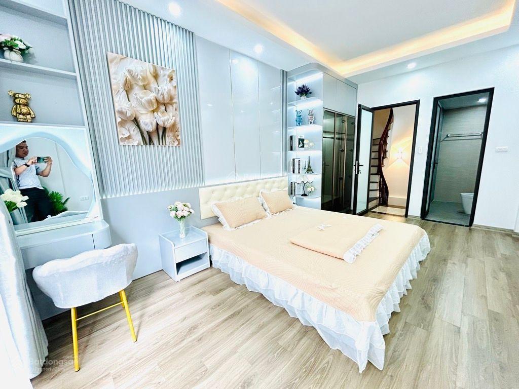 Hàng hiếm. ô tô 45 chỗ đỗ cổng. diện tích 60m2, giá 7 tỷ 68