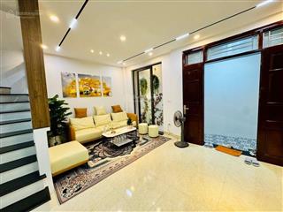 Hàng hiếm. ô tô đỗ cổng. diện tích 60m2...7 tỷ 8