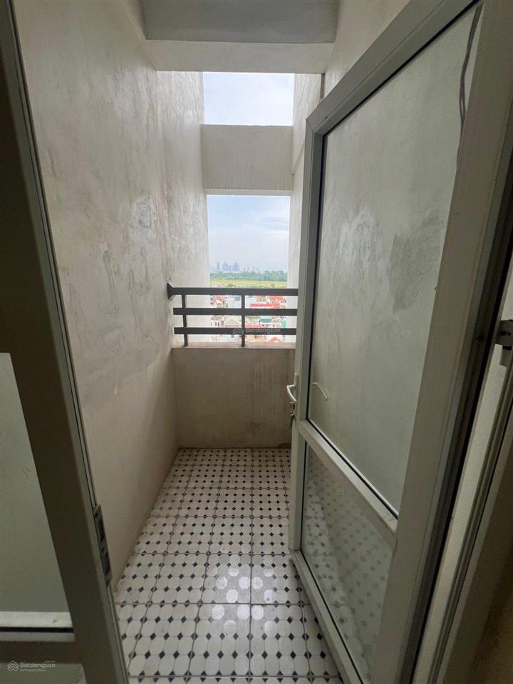 Nhà em còn thừa 1 căn chung cư không ở cần thanh lý 3 tỷ. diện tích 58m2. sổ đỏ vĩnh viễn