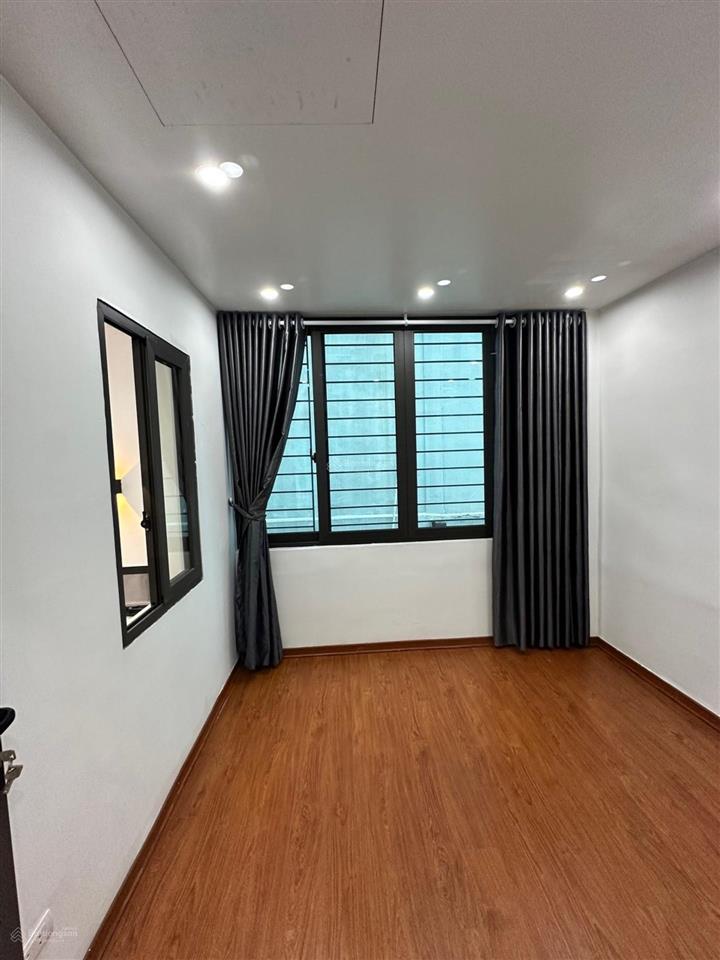 Bán nhà mới xây, 4 tầng, 5 tỷ, diện tích 30m