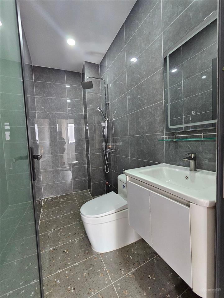 Bán nhà đẹp huỳnh tấn phát quận 7, giá 5,5 tỷ.