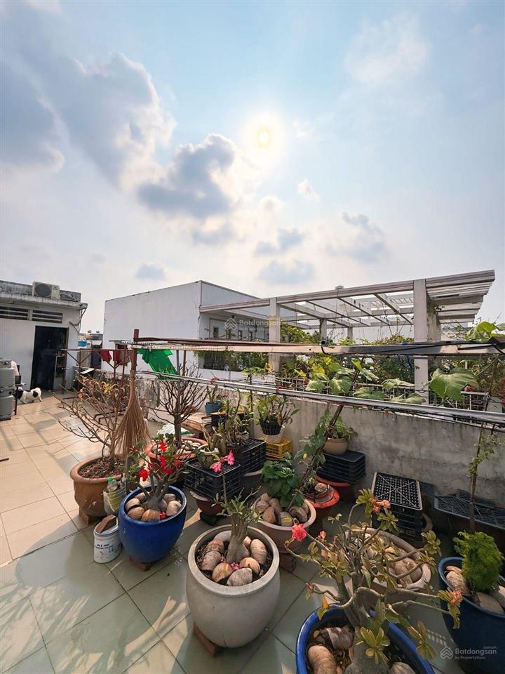 Mặt tiền kd bà hom 3 tầng 80m2 ngay chợ phú lâm q6